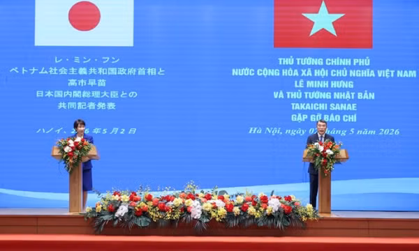 Thủ tướng Nhật Bản: 'Như rồng bay lên, Việt Nam đang phát triển với tốc độ hết sức ấn tượng'