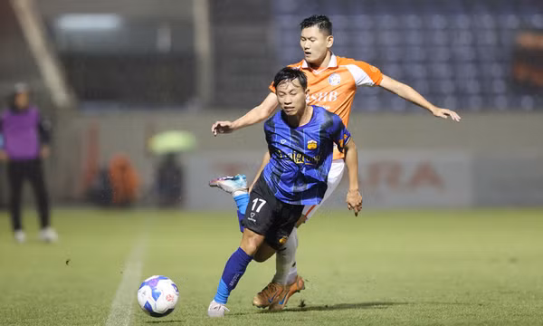 V.League chứng kiến 6 đội bóng có nguy cơ xuống hạng