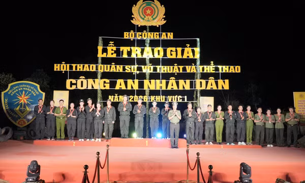 Khởi tranh nội dung bắn súng đêm tại Hội thao Công an nhân dân