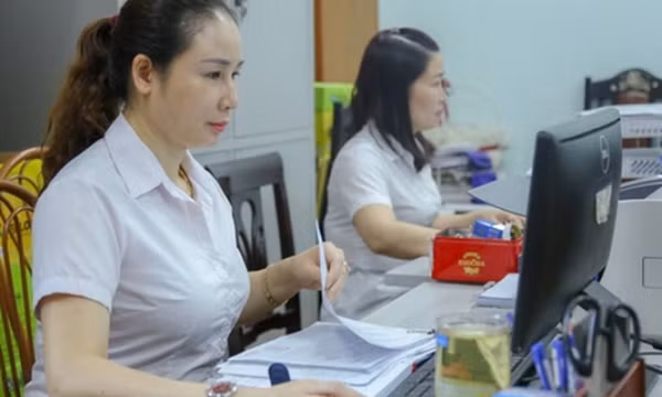 Ký hợp đồng dịch vụ có phải đóng các loại bảo hiểm?