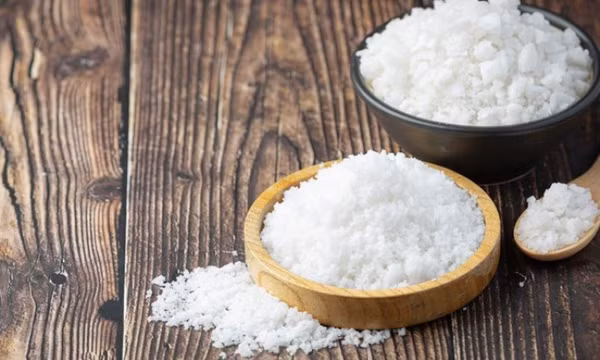 Thói quen dùng muối sai cách có thể khiến thận bị tổn thương