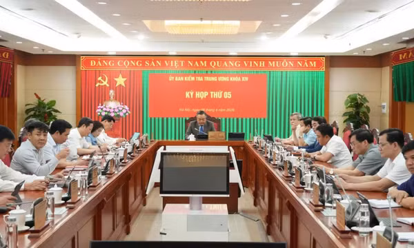Ban Bí thư quyết định khai trừ đảng đối với đảng viên vi phạm