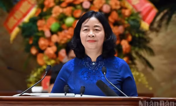 Đồng chí Bùi Thị Minh Hoài giữ chức Chủ tịch Ủy ban Trung ương Mặt trận Tổ quốc Việt Nam khóa XI