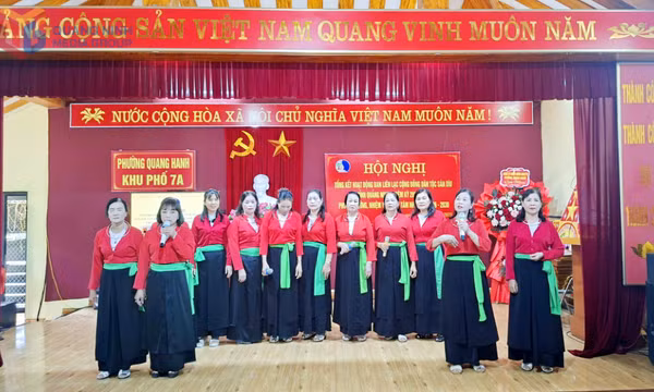 CLB Soọng cô Quang Hanh: Lưu giữ những làn điệu cổ truyền 