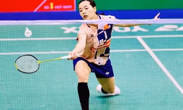 Tay vợt Nguyễn Thùy Linh tiến gần top 20 thế giới