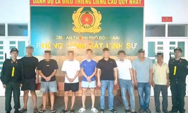 Triệt phá đường dây cá độ bóng đá với số tiền giao dịch hơn 70 tỉ đồng/tháng