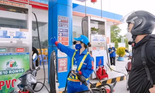 Đồng loạt triển khai xăng sinh học từ 1-6, Bộ Công Thương đề xuất có cơ chế giá
