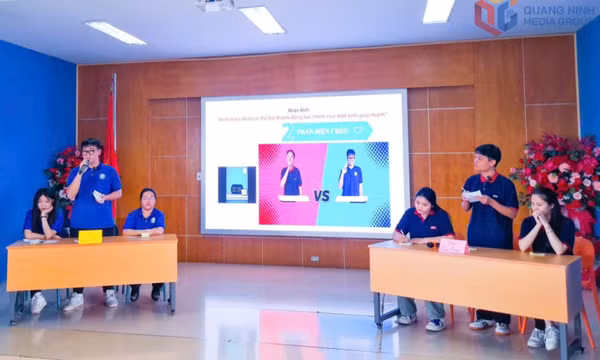 Lắng nghe tiếng nói con trẻ: Khi yêu thương không còn áp đặt