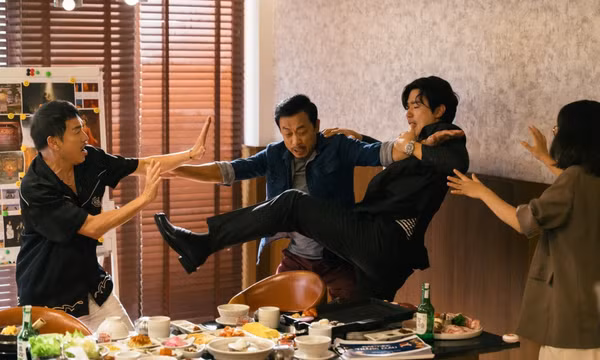 Cú sốc của Vân Sơn