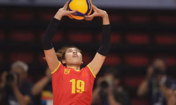 FIVB đổi luật, một ngôi sao bóng chuyền Việt Nam bị thiệt thòi