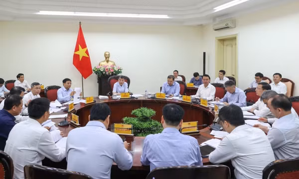 Thủ tướng Lê Minh Hưng chủ trì cuộc họp tháo gỡ vướng mắc, thúc đẩy triển khai dự án sân bay Long Thành
