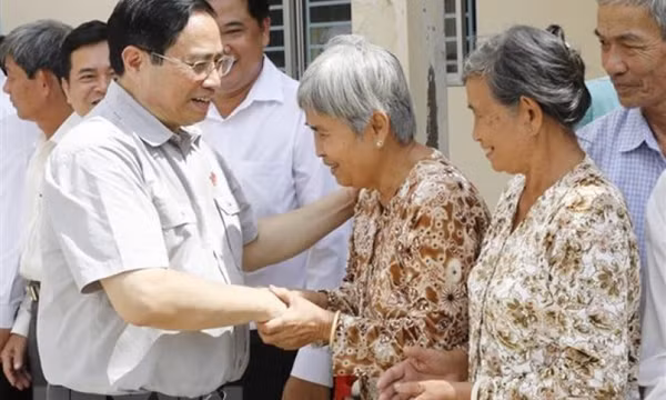 Thủ tướng: Càng khó khăn, phức tạp càng phải đoàn kết thống nhất