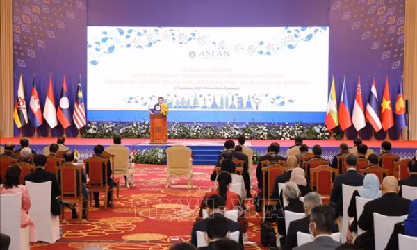 Bế mạc Hội nghị Cấp cao ASEAN lần thứ 40, 41 và các hội nghị cấp cao liên quan
