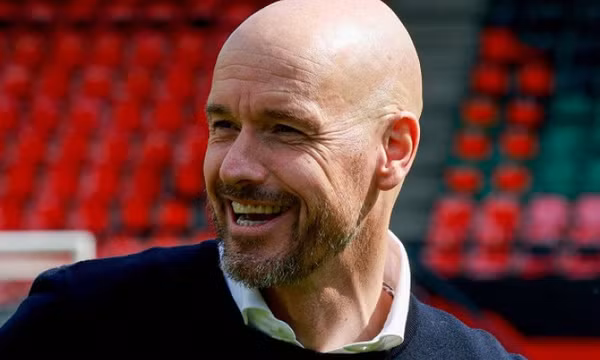 Ten Hag gọi 3 thần đồng trở lại Man Utd