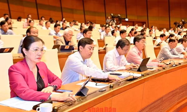 Thông cáo báo chí số 17 Kỳ họp thứ 4, Quốc hội khóa XV