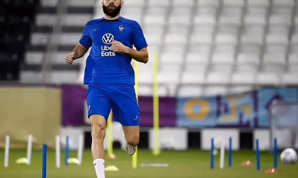 Tuyển Pháp tiếp tục nhận tin sốc: Benzema chia tay World Cup 2022