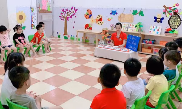 Hỗ trợ giáo viên mầm non, tiểu học ngoài công lập gặp khó khăn do COVID-19