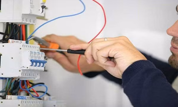 Dịch vụ lắp đặt hệ thống điện có được giảm thuế?
