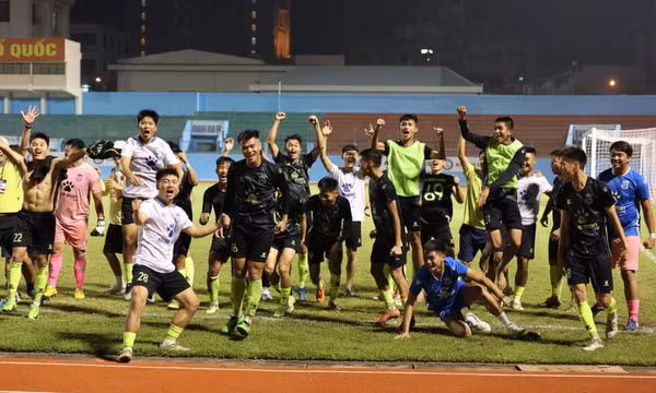 Thắng trên chấm 11m, đại diện Quảng Ninh giành suất lên Giải hạng Nhì quốc gia 2023