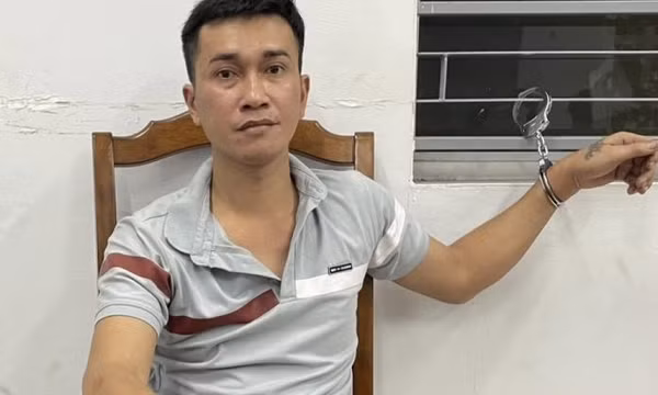 Mua linh kiện trên mạng để lắp ráp súng quân dụng mang bán