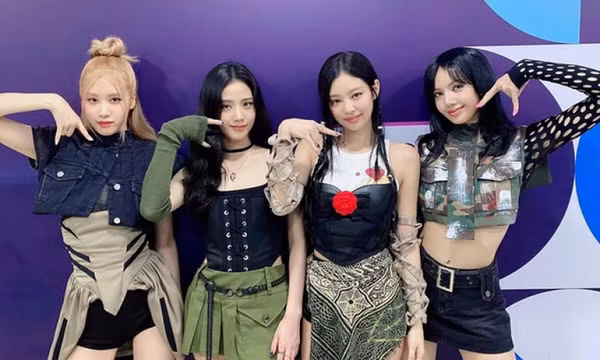 Blackpink nhận đề cử giải thưởng AMAs, lập kỷ lục doanh thu tại Mỹ