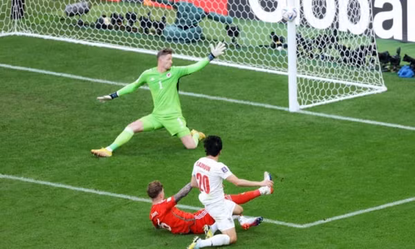 Iran thắng trận kịch tính nhất World Cup, tiếp tục làm rạng danh châu Á