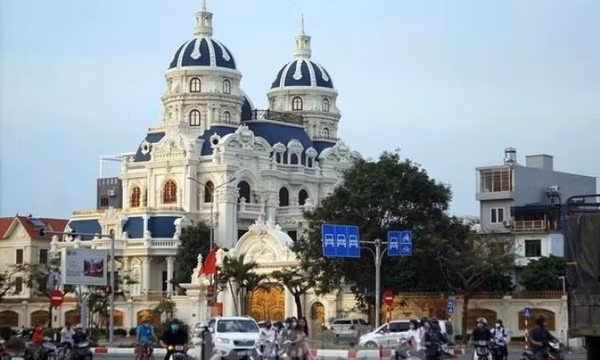 Tiếp tục kê biên tòa lâu đài của đại gia Phát 'dầu' để thi hành án
