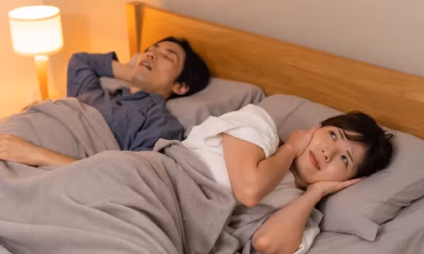 Lợi ích sức khỏe khi vợ chồng ngủ riêng