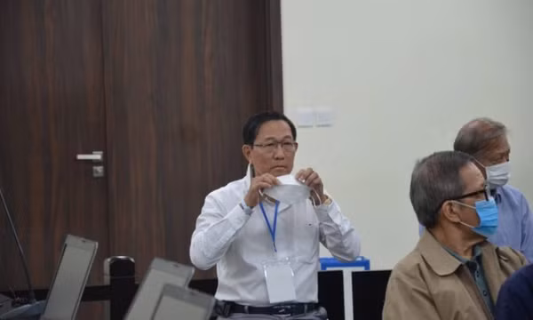 Cựu Thứ trưởng Bộ Y tế Cao Minh Quang bị đề nghị phạt 30 - 36 tháng tù treo