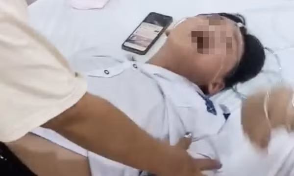 2 học sinh lớp 6 ở Tây Ninh lên cơn co giật khi ăn kẹo người lạ cho