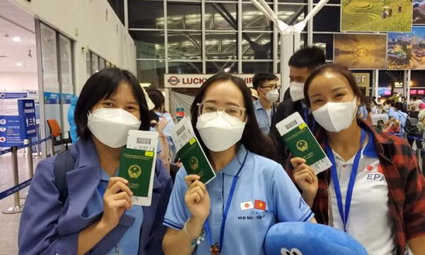Xuất khẩu lao động: Về đích sớm 
