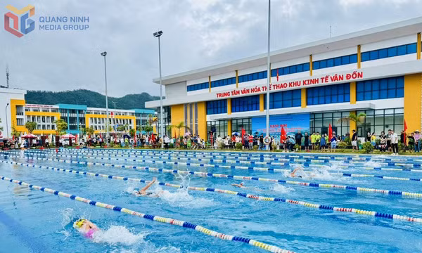 Khai mạc Giải Bơi học sinh, thanh thiếu niên, nhi đồng tỉnh Quảng Ninh 