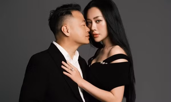 Phương Oanh: Anh Bình xem đi xem lại Quỳnh búp bê, là fan cứng của tôi