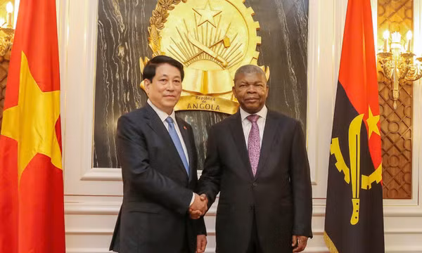 Chủ tịch nước Lương Cường hội đàm với Tổng thống Angola João Manuel Gonçalves Lourenço