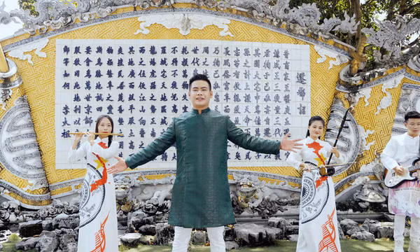 Ca sĩ đạt Huy chương Vàng âm nhạc quốc tế ra mắt MV “Truyền thống Việt Nam”