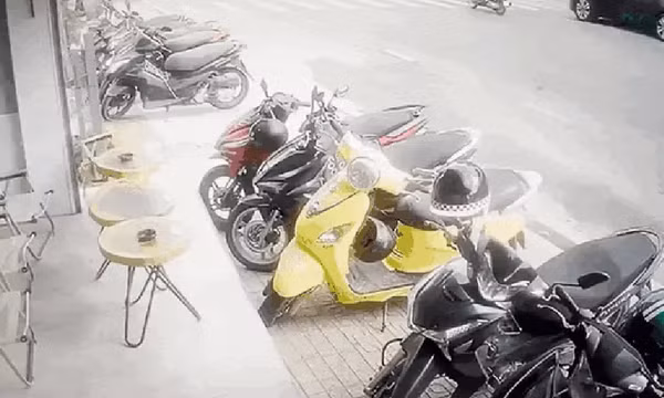 Ô tô lao lên vỉa hè, hất tung người đi đường ở Đà Lạt