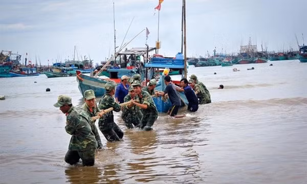 Thủ tướng Chính phủ yêu cầu quyết liệt, ứng phó khẩn cấp bão số 5