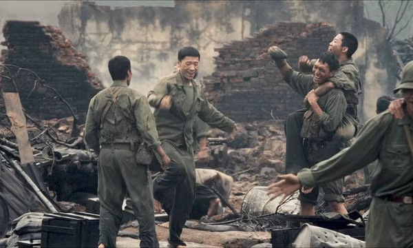 “Mưa đỏ” chính thức ra mắt trailer, hướng tới ngày đại lễ