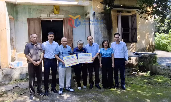 Hỗ trợ xây dựng nhà tình thương cho người khuyết tật
