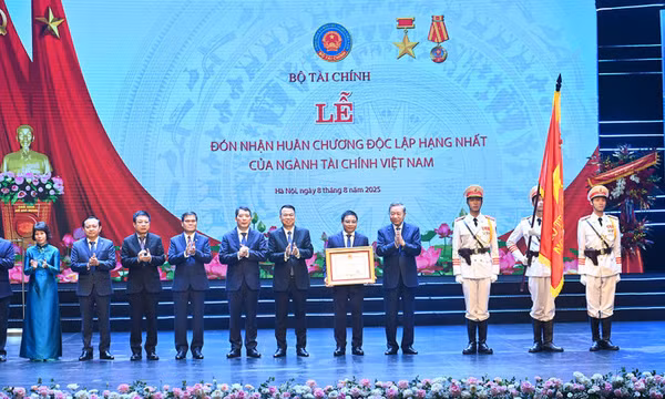 Ngành tài chính giữ vững vai trò lực lượng tiên phong trong đổi mới