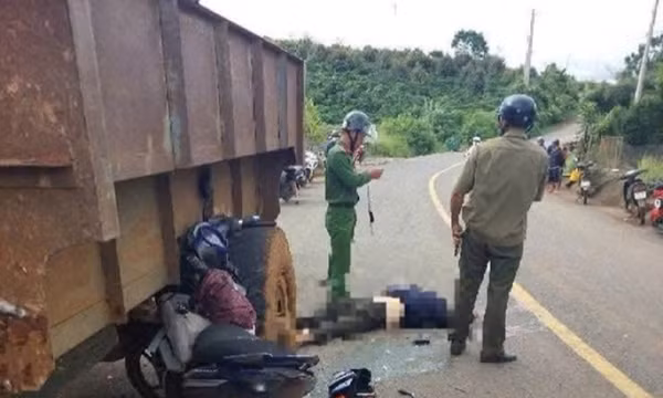 Xe máy va chạm với xe máy cày, 1 người tử vong ở Lâm Đồng