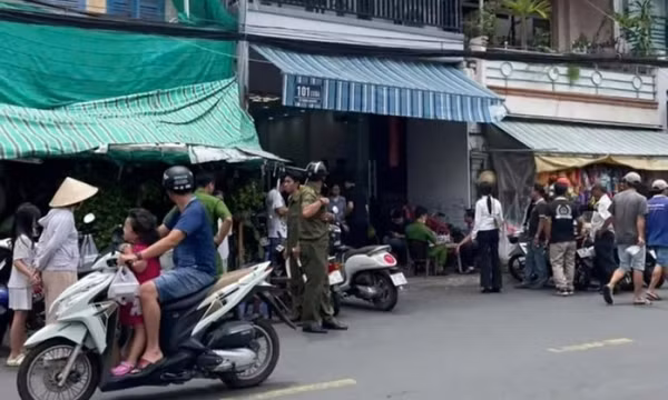 Vợ chồng chết thảm trong nhà khóa kín tại Long Xuyên