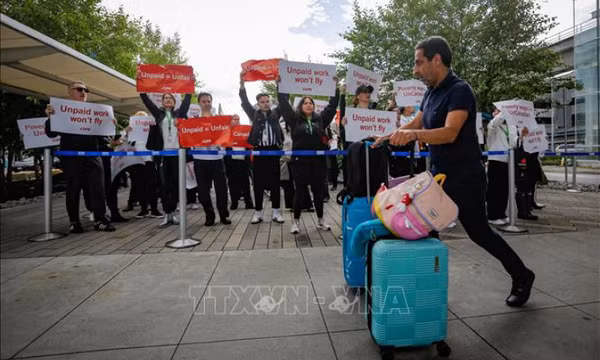 Air Canada chưa thể nối lại hoạt động do tiếp diễn đình công
