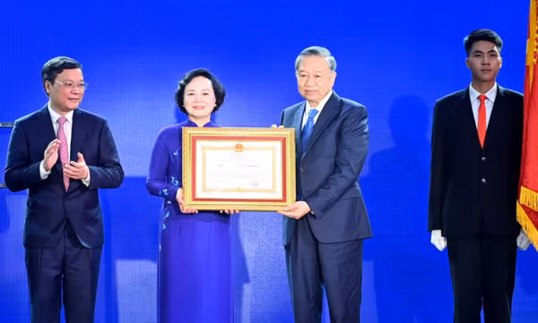 Tiếp tục là lực lượng nòng cốt trong tham mưu chiến lược, kiến tạo nền hành chính hiện đại