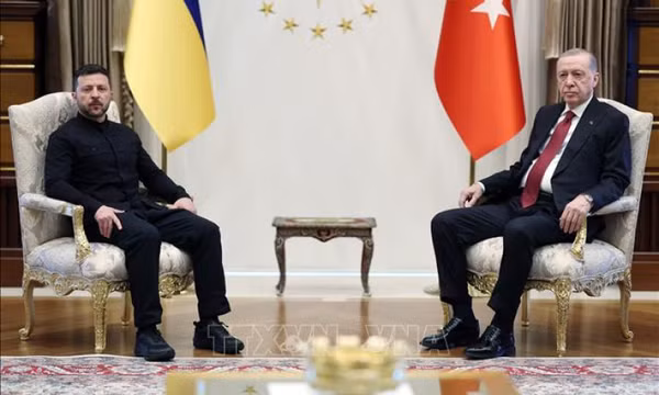 Thổ Nhĩ Kỳ sẵn sàng làm trung gian hòa giải Nga và Ukraine - EC kêu gọi Nga ngồi vào bàn đàm phán