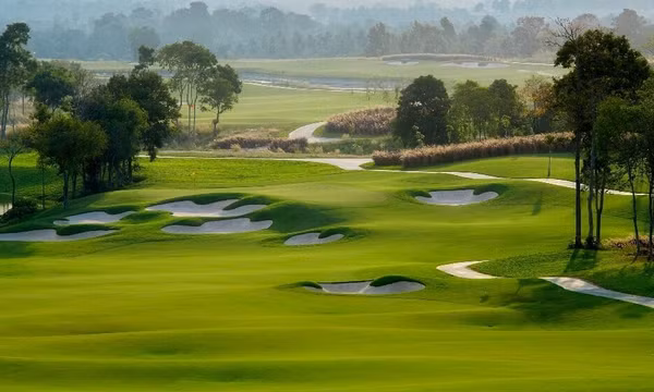 Độ sang xịn của 10 sân golf tốt nhất Việt Nam năm 2025