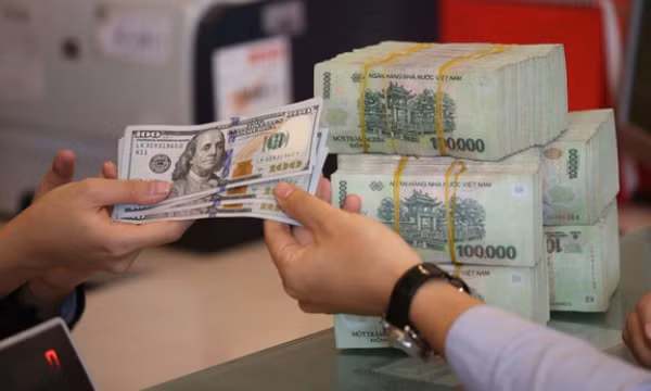 Vốn góp không trùng khớp, ngân hàng có được phong tỏa tài khoản?
