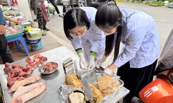 Bộ Y tế đề xuất tăng mức xử phạt lên 2 lần với hành vi sử dụng phụ gia cấm, quảng cáo sai