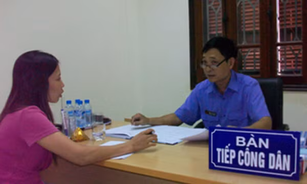 Có được bảo lưu chế độ bồi dưỡng làm công tác tiếp dân?