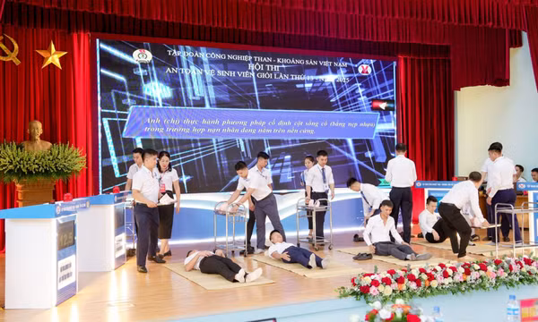 TKV phát huy vai trò mạng lưới an toàn vệ sinh viên